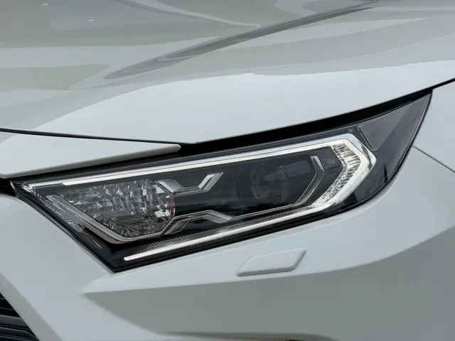 Toyota RAV4 2.5 Hybrid Bi-Tone | Stoel & stuurverwarming | Keyless