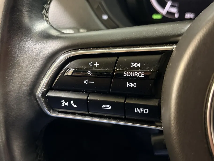 Mazda CX-60 325PK e-SkyActiv PHEV Takumi Automaat | Trekhaak | Digital Cockpit | 360 Camera | Head-Up Display | Schuif/Kantel Dak | Stoel & Stuurwiel Verwarming | Apple Carplay/Android Auto | Adaptieve Cruise Control | Dode Hoek Detectie | Elektrische Achterklep |
