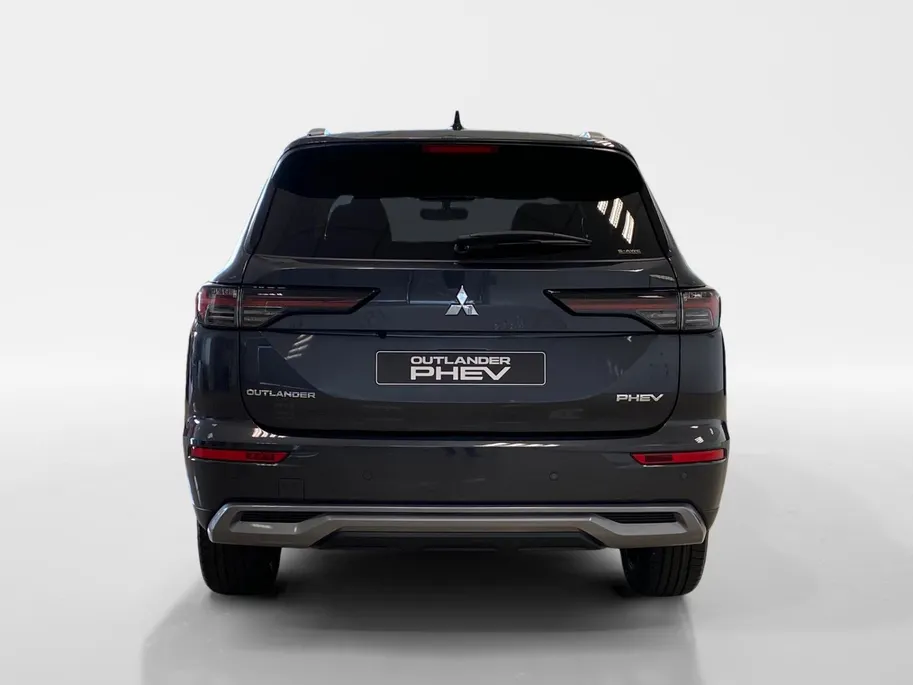 Mitsubishi Outlander 2.4 PHEV | INTENSE + | DIRECT LEVERBAAR | PRIJS INCL €6.000,- VOORRAAD KORTING