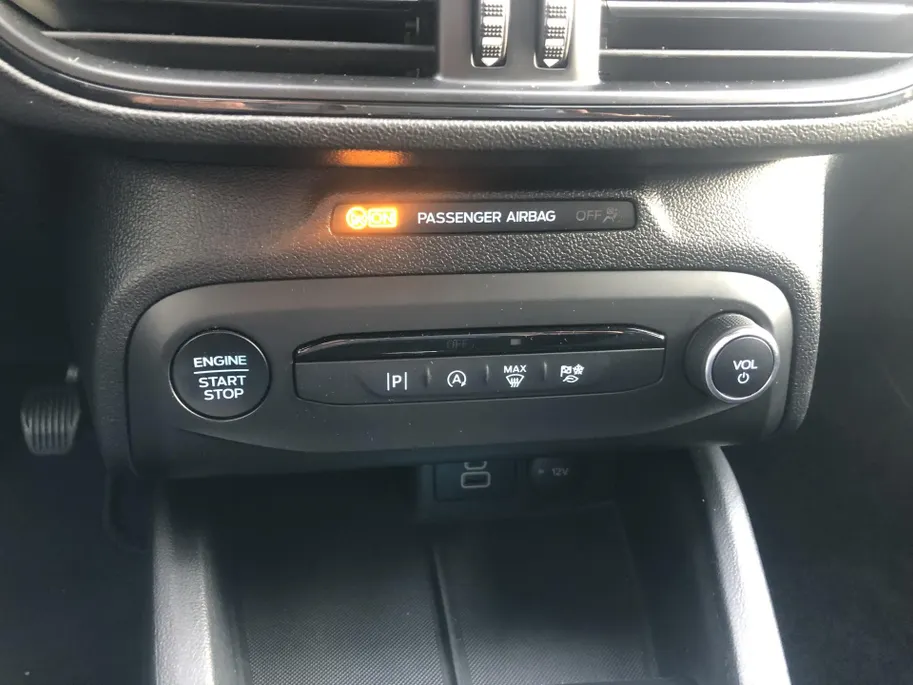 Ford Focus Wagon 1.0 EcoBoost Hybrid ST Line GROOT NAVIGATIESCHERM.