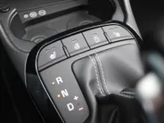Kia Picanto 1.0 DPI AMT ExecutiveLine | Stuur-/stoelverwarming | Camera | Draadloze telefoonlader | LED | 15' LM | Clima | Cruise | Navi | Automaat |