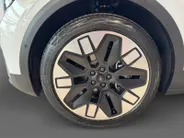 Ford Explorer Cargo Premium Extended Range RWD 77 kWh | Omgebouwd naar 2 persoons CARGO uitvoering | Lederen bekleding | 21' LM velgen | Navigatie | Head-up display | Adaptive cruise control
