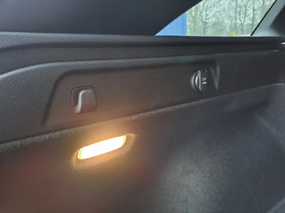 Kia Ceed Sportswagon 1.0 T-GDi ExecutiveLine Navigatie GROOT scherm | Camera | Cruise | Panorama schuif/kanteldak | Dode hoek | Apple Carplay/Android Auto | Stoel/stuur verwarming | JBL | Elektr. achterklep
