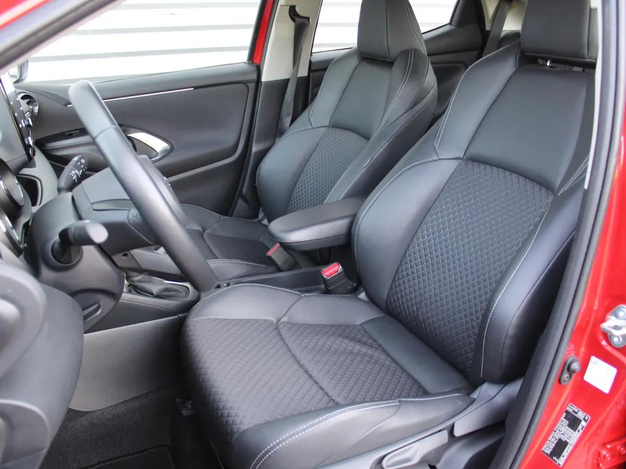 Mazda 2 Hybrid 1.5 Agile | Comfort pakket | CarPlay | Camera | Stuur-/stoelverwarming | Cruise adapt. | 15' LM |
