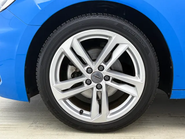 Audi A1 Sportback 30 TFSI S Line edition one | NAVI | STOELVERWARMING | CLIMAT CONTROL | PARKEER SENSOREN V+A