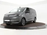 Volkswagen Multivan 1.4 218pk DSG eHybrid L2H1 Life Business · Glazen dak · Trekhaak · Camera · Elek. Schuifdeuren · Apple/Android Car Play · 7 Persoons · 18'' Inch · Garantie t/m 02-06-2028 of 100.000km
