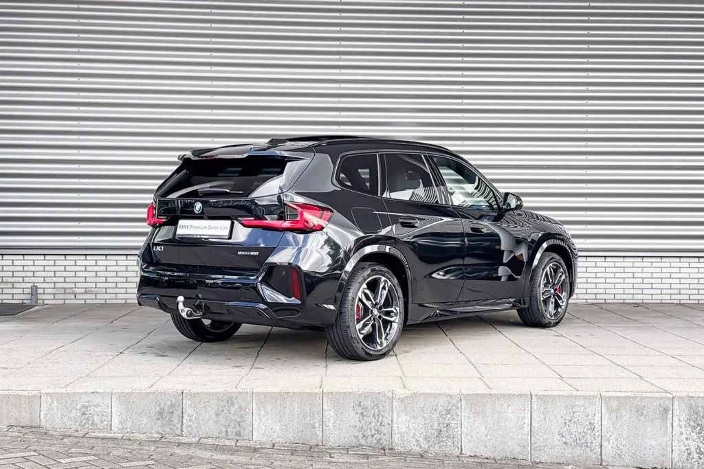 BMW iX1 eDrive20 67 kWh M Sport Edition