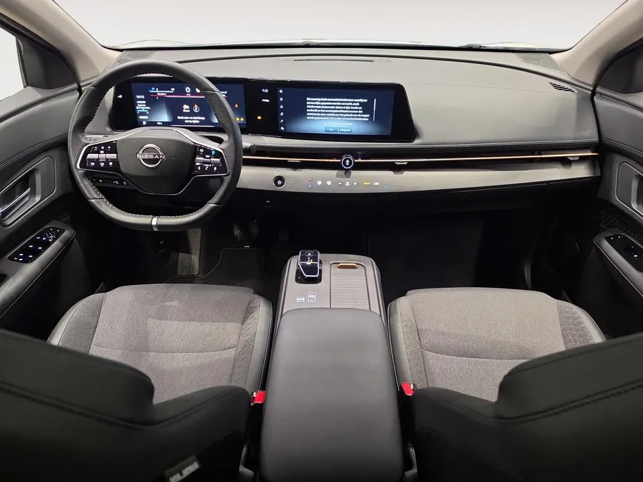 Nissan ARIYA Advance 66 kWh | 100% Elektrisch | 22KW lader | Trekhaak | Panorama dak | Elektrische achterklep | Elektrische stoelen | 360 camera