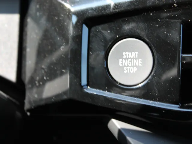 Renault Clio 1.8 Hybrid 160 techno *DEMONSTRATIEWAGEN*