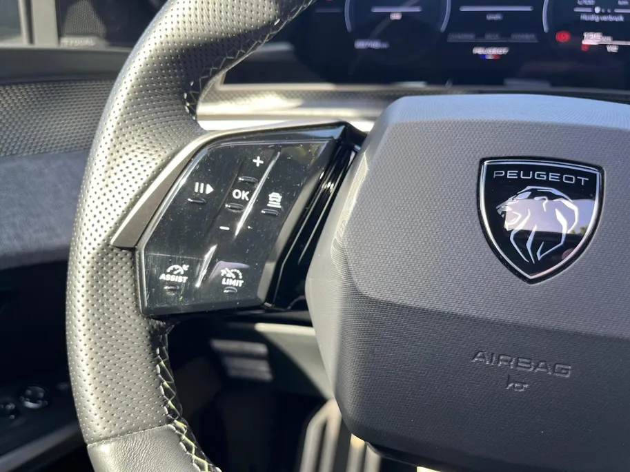 Peugeot 3008 1.2 Hybrid 136 GT | Focal Audio | 360 camera | Panoramadak | Carplay