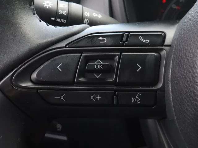 Toyota Aygo X 1.0 VVT-i S-CVT Pulse Automaat Bi-Tone | AllSeasons | Climate co