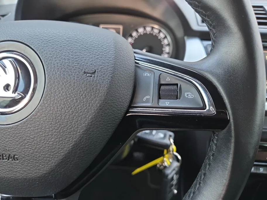 Škoda Fabia Combi 1.0 TSI Drive | Zeer nette auto | Unieke km stand | Navigatie | Tech pakket |