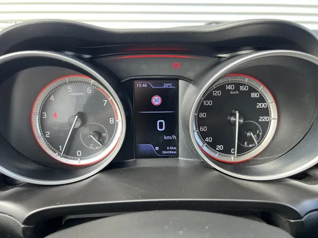 Suzuki Swift 1.2 Select Smart Hybrid | Airco | 16' LM Velgen | Apple Carplay & Android Auto | Lage KM-Stand