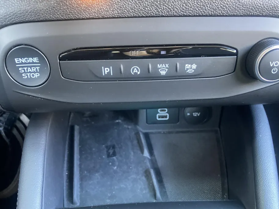 Ford Focus 1.0 EcoBoost Hybrid 125 pk Titanium X Wagon AGR stoelen - Navigatie - Apple Carplay/ Android Auto - Winter Pack - 17inch LM Velgen