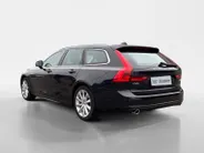 Volvo V90 2.0 T4 Momentum | LEDER | CAMERA | TREKHAAK | DEALER-ONDERHOUDEN | NL-AUTO |