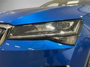 Škoda Superb Combi 1.4 TSI iV 218pk DSG Laurin & Klement · Panoramadak · 360 Camera · Inklap. Trekhaak · Elek. Stoelen + Geheugen · Matrix LED ·