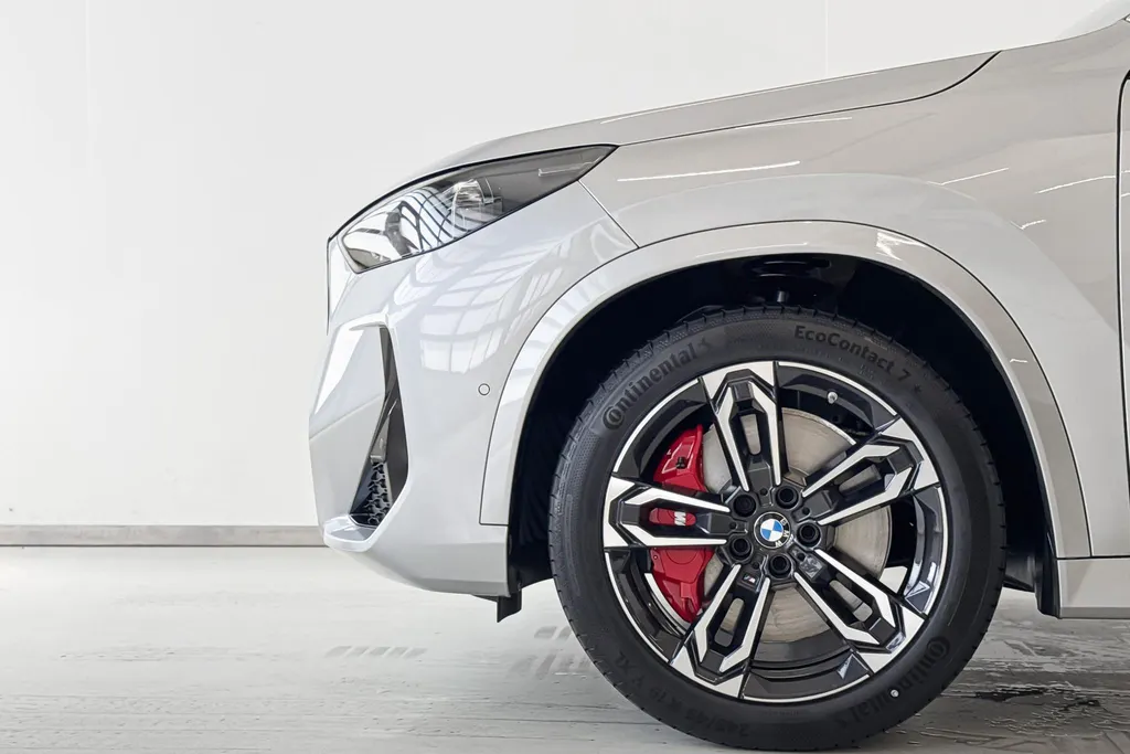 BMW iX1 eDrive20 67 kWh M Sport Edition