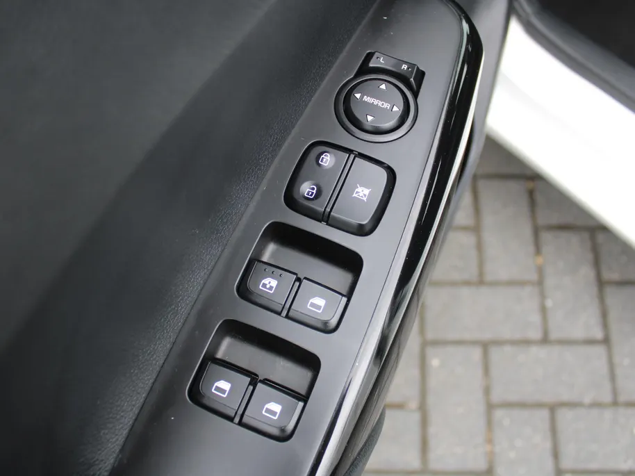 Kia Picanto 1.0 DPi DynamicLine | Trekhaak | BTW Auto | Camera | Airco | Cruise | 14' LM | Android Auto/Apple Carplay |