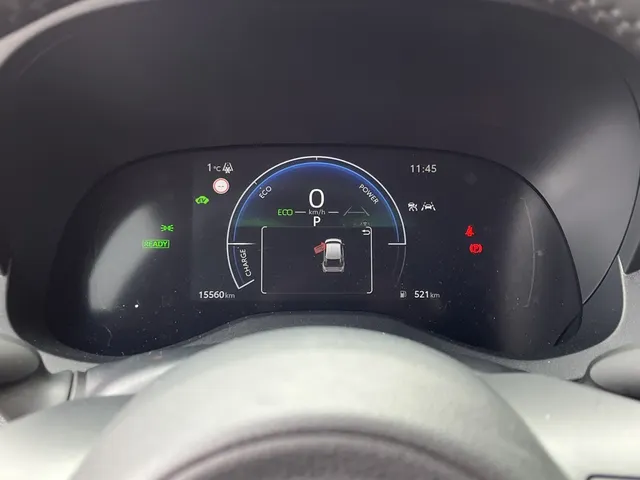 Toyota Yaris Cross 1.5 Hybrid 130 Dynamic | Stuur en Stoelverwarming | All Seasons