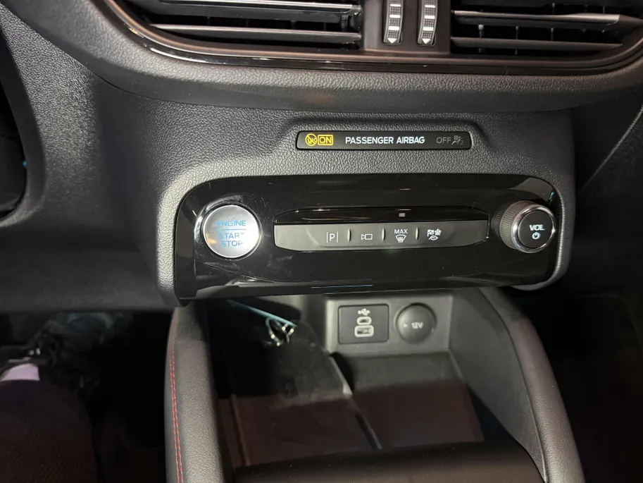 Ford Kuga 2.5 PHEV ST-Line X 243 PK | Winter Pack | Matrix Led Koplampen | AGR Voorstoelen