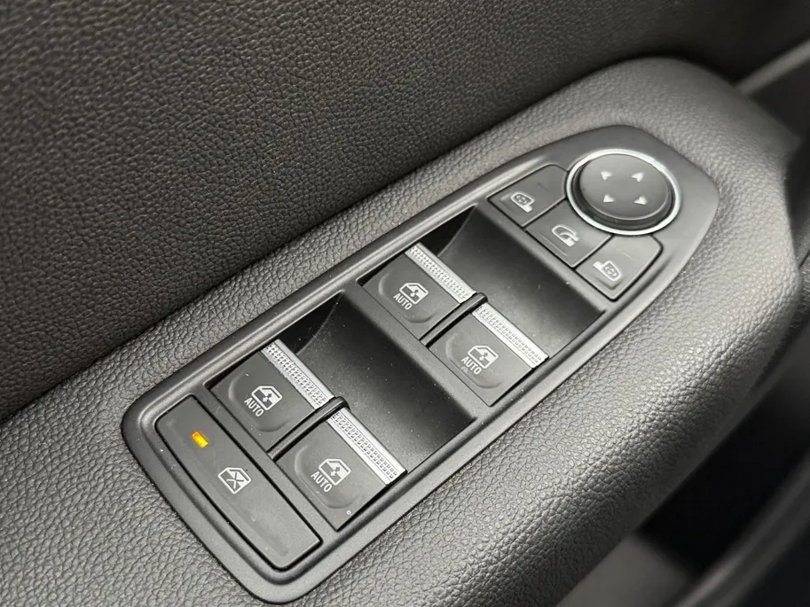 Mitsubishi ASX 1.6 HEV AT Instyle | Adaptive Cruise Control | Climate Control | Schuif- kanteldak | Lederen bekleding | 360 camera | Parkeersensoren voor en achter |