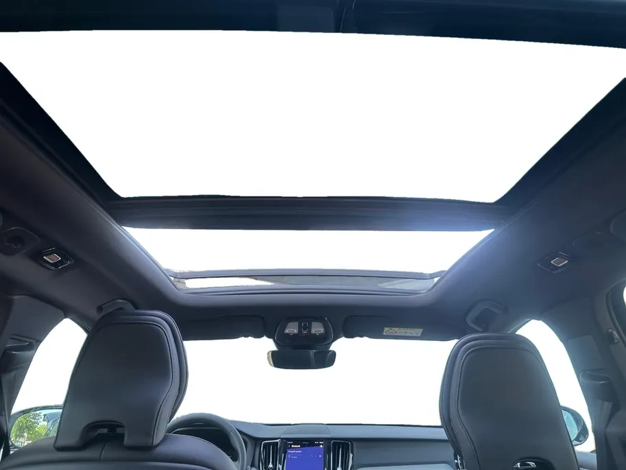 Volvo XC60 2.0 T6 Plug-in hybrid AWD Inscription | Panodak |
