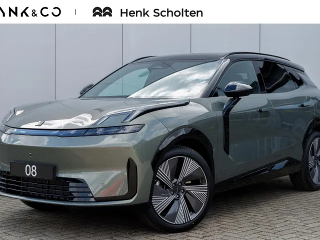 Lynk & Co 08