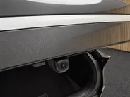 Kia EV6 Light Edition 58 kWh Dealer onderhouden | Stoel + stuurverwarming | Climate control | ACC | 800V laden | Ontzettend ruim |