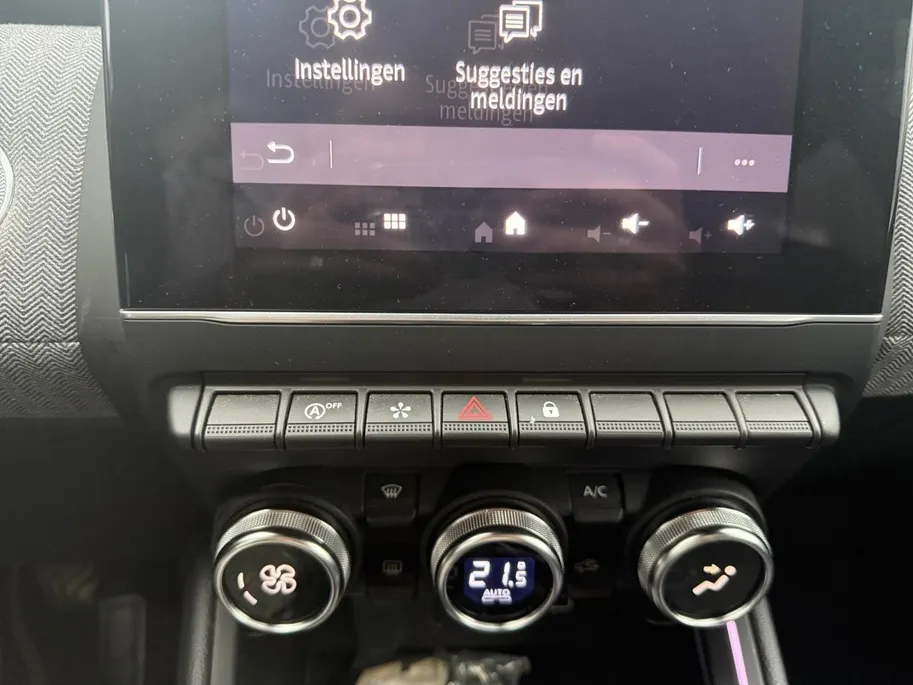 Renault Clio 1.0 TCe 90 GPF techno NAVI AIRCO CAMERA PARKEERSENSOREN CRUISE CONTROLE 9,3 INCH SCHERM APPLE CARPLAY ANDROID AUTO ZEER MOOIE AUTO DEALER ONDERHOUDEN