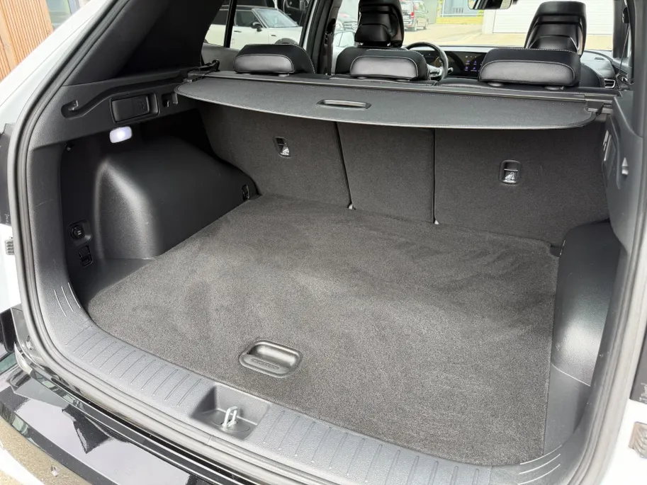 Kia Sportage 1.6 T-GDi Hybrid GT-PlusLine | Apple Carplay/ Android Auto | Navigatiesysteem | Licht + Regensensor | Stoelverwarming + Stoelkoeling | Stuurverwarming | Elektrisch Verstelbare Voorstoelen | Geheugen op Bestuurdersstoel | Elektrisch Schuif / Kanteldak | El
