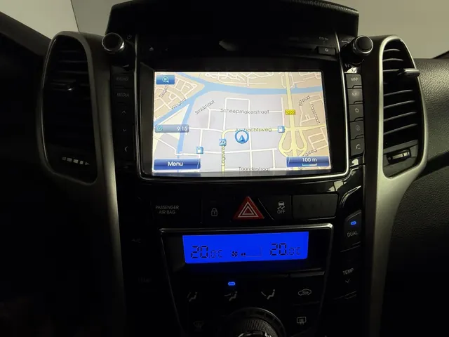 Hyundai i30 1.6 i-Motion Pl. navigatie