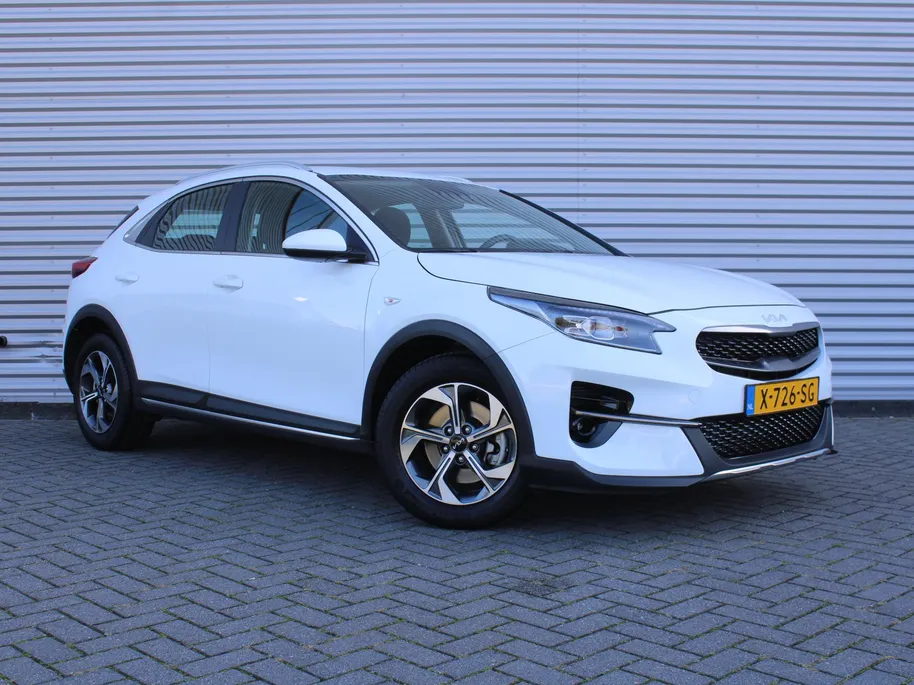 Kia XCeed 1.5 T-GDI MHEV DynamicLine | Android Auto/Apple Carplay | Stoel-/stuurverwarming | 16' LM | Camera | Zeer weinig km |