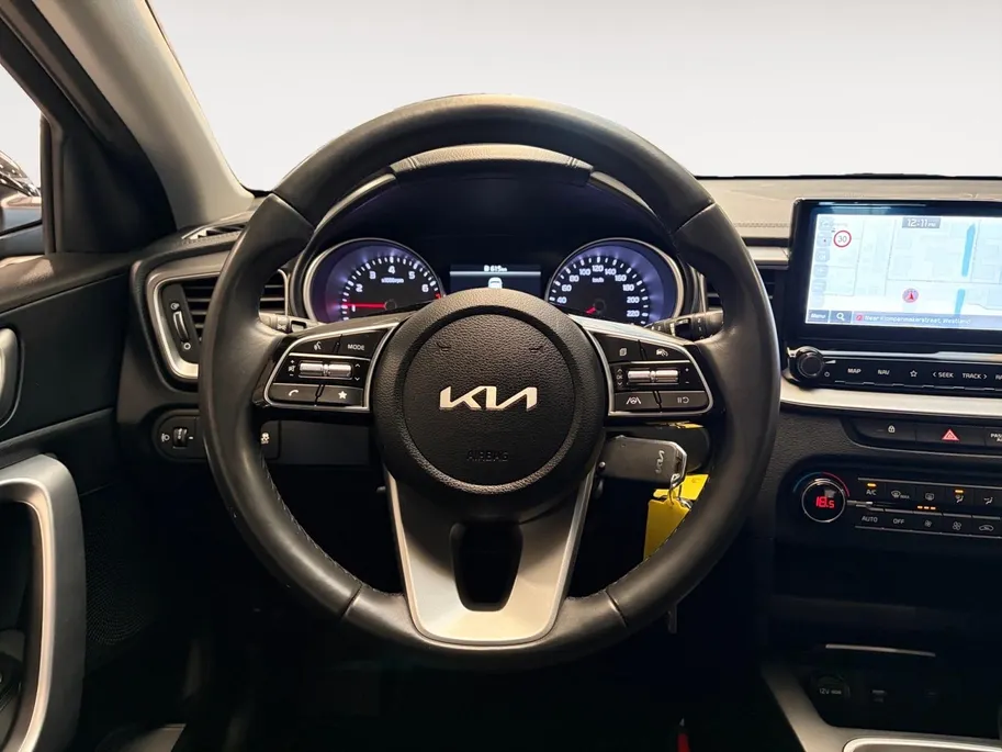 Kia Ceed Sportswagon 1.0 T-GDi DynamicLine | All-season banden | BTW-auto | Achteruitrijcamera | Parkeersensoren voor- en achter | Navi | Apple/Android Carplay | Cruise control | Climate control