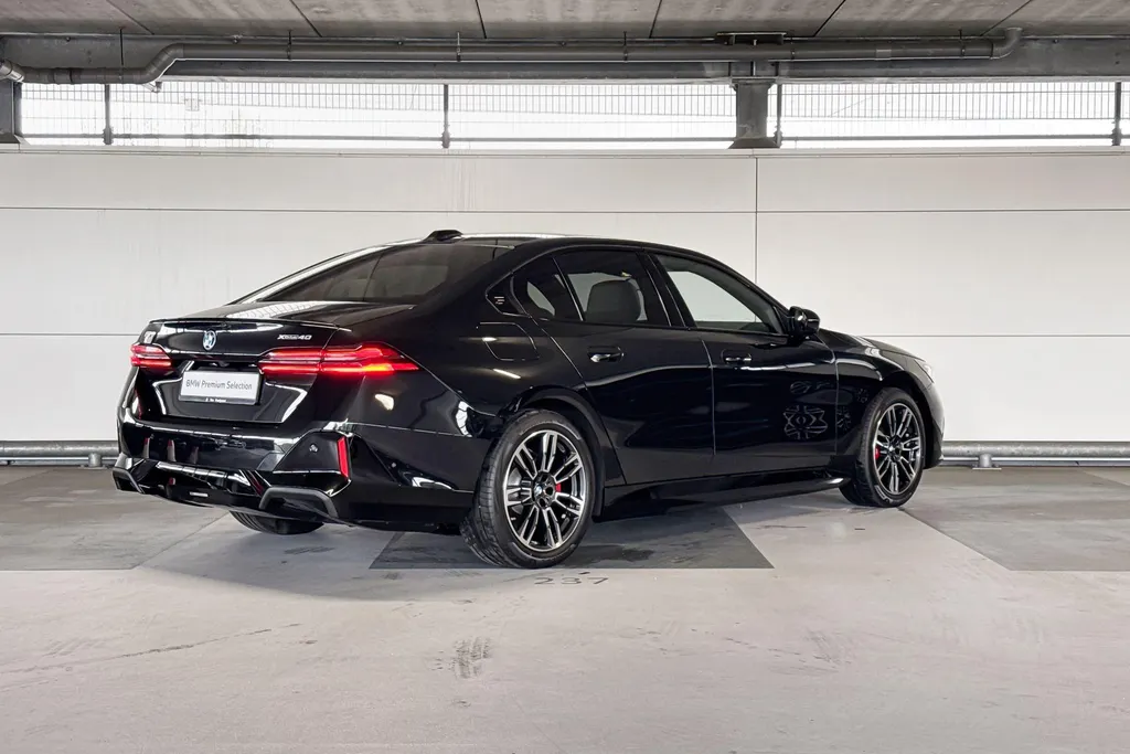 BMW i5 Sedan xDrive40 84 kWh