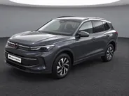 Volkswagen Tiguan Limited Edition 1.5 eHybrid 204 PK 6 versn. DSG · Design Pakket Dark · Trekhaak inklapbaar, met elektrische ontgrendeling, incl. aanhangermanoeuvreerhulp Trailer Assist ·