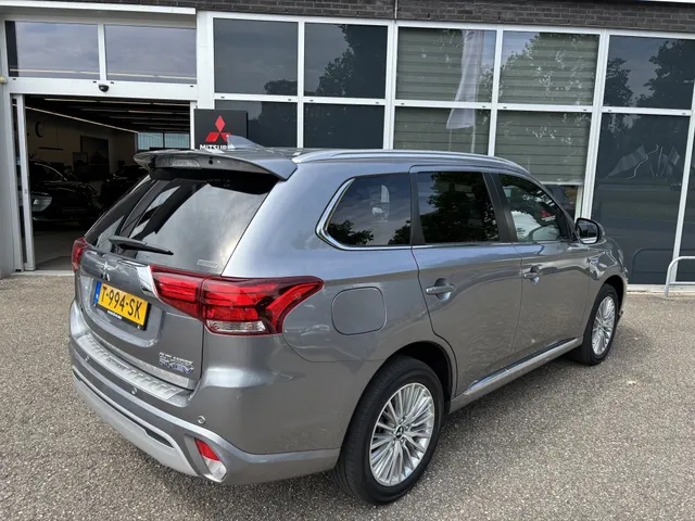 Mitsubishi Outlander 2.4 PHEV Diamond