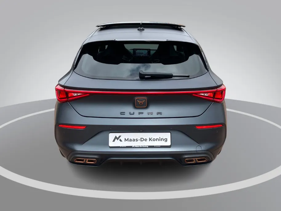 CUPRA Leon 1.4e-Hybrid 180kW/245PK VZ · Leder kuipstoelen · Panoramadak · Navigatie · Camera · Dodehoeksensoren ·