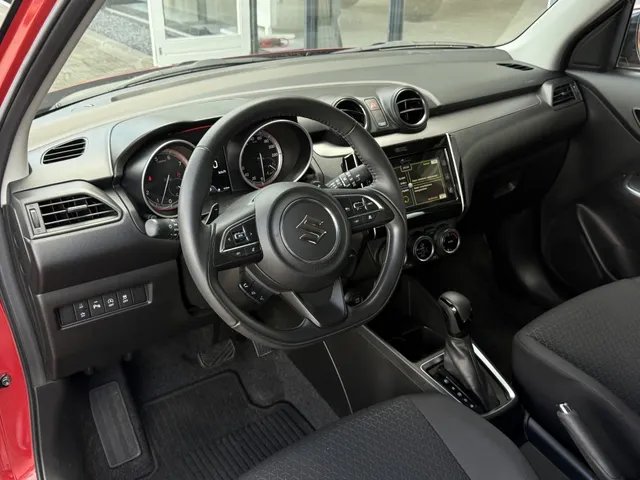 Suzuki Swift 1.2 Style Smart Hybrid Automaat | Bi-tone