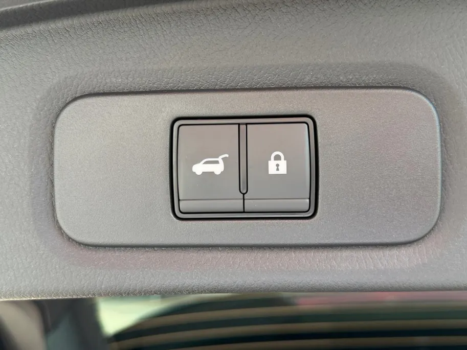 Nissan QASHQAI 1.3 MHEV Xtronic Tekna Plus | NISSAN MORE 10 Jaar garantie | €6.000,- Korting | 1800 kilo trekgewicht | Panoramadak | Keyless | | Bomvol optie's  | 360 camera |