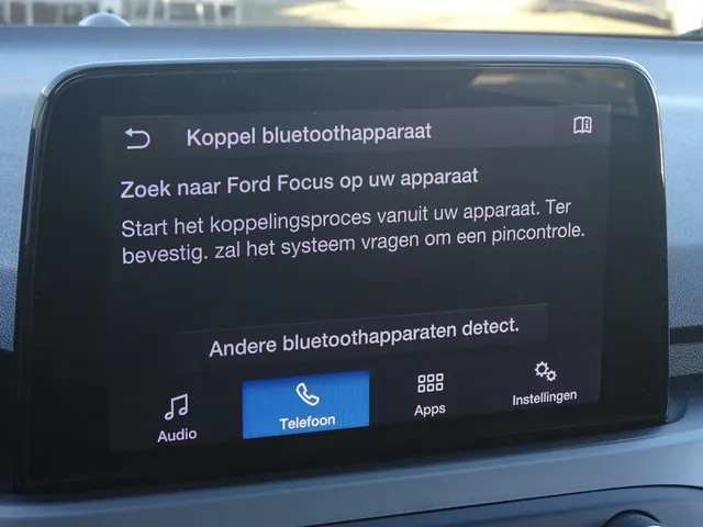 Ford Focus 1.0 EcoBoost Hybrid Connected | Automaat
