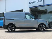 Ford E-Transit Courier Limited 44 kWh | TREKHAAK | NAVI | WINTERPACK |