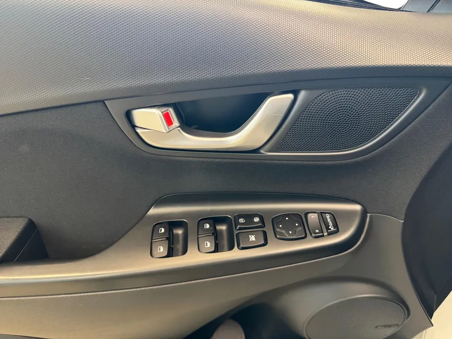Hyundai Kona 1.6 HYBRID | AUTOMAAT | FASHION | 18'' VELGEN | NAVI | CAMERA |