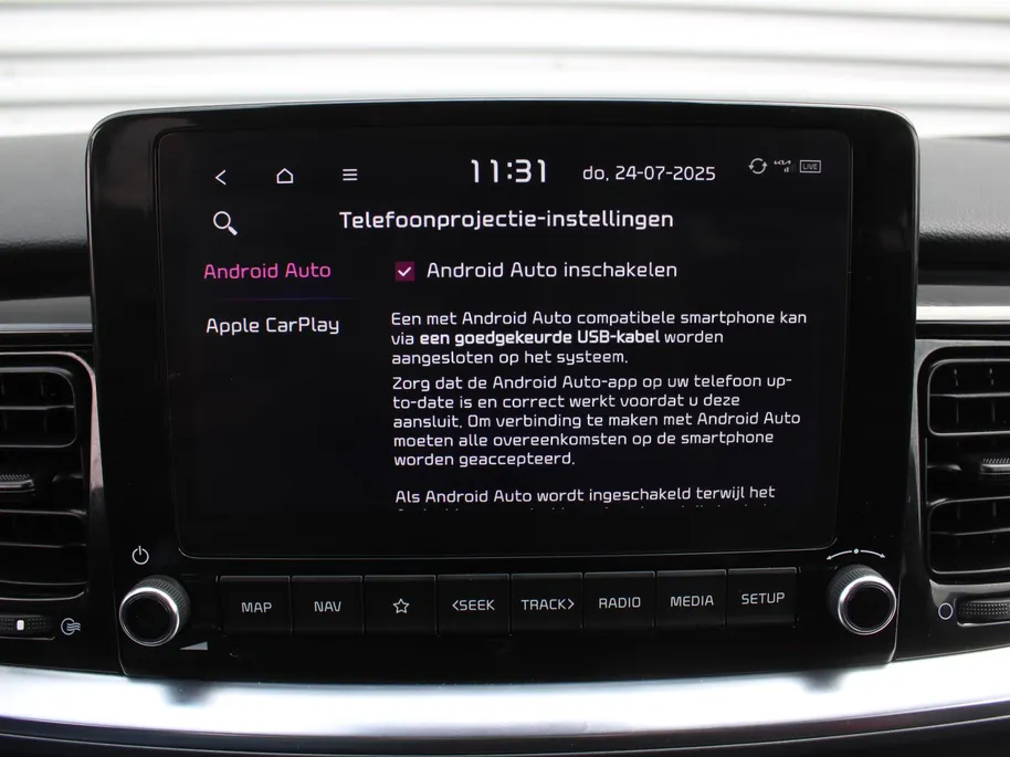 Kia Stonic 1.0 T-GDi MHEV DynamicPlusLine | Stuur-/stoelverwarming | Camera | Clima | Cruise | 16' LM | Navi | LED | Keyless |