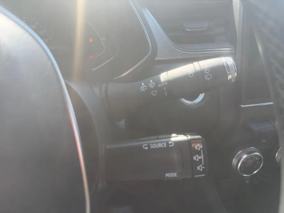 Renault Captur 1.0 TCe 100 Intens | Trekhaak | Camera | Navigatie | Cruise Control | Climate Control | Parkeersensoren | Apple Carplay/Android Auto