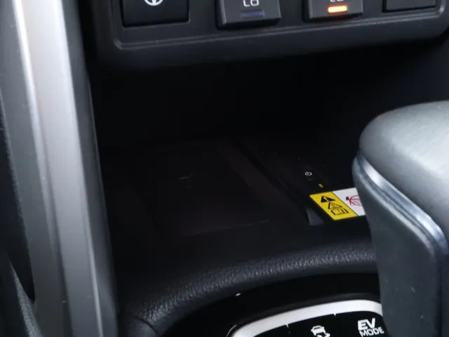 Toyota Corolla Cross Hybrid 140 Dynamic | Stoel/Stuur verwarm | All Season | Elek. kofferbakklep VERKOCHT