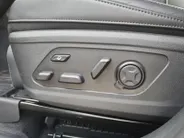 Kia Sorento 1.6 T-GDi Plug-in Hybrid 4WD ExecutiveLine 7p | Black Pack | Stoel verwarming en ventilatie | Panorama schuifdak | Sidebars | Lichtmetalen velgen 21inch | Lederen bekleding | Elektrisch bedienbare voorstoelen |