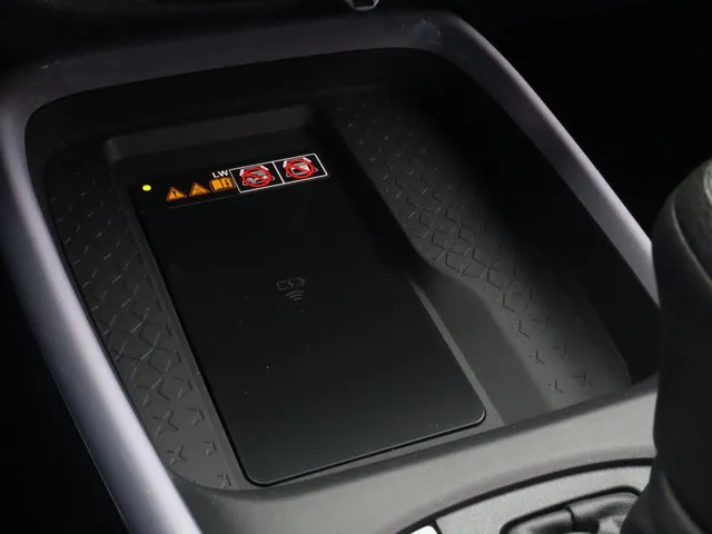 Toyota Aygo X Hybrid 115 pulse | V+A Parkeersensoren | Apple/Anrdoid Carplay |
