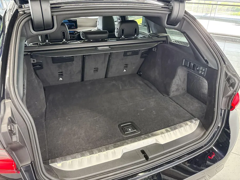BMW 3 Serie Touring 330e M Sport Edition Innovation Pack