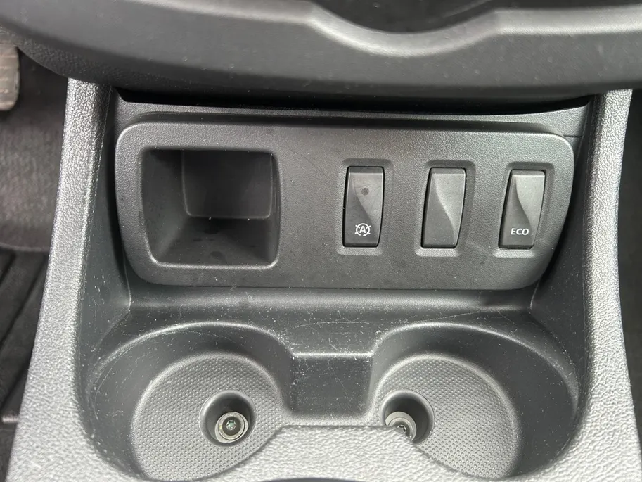 Dacia Duster 1.2 TCe 4x2 Lauréate |Trekhaak| lage Kmst| Airco| 12 maanden Bovag  Garantie|
