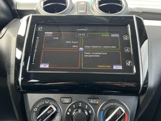 Suzuki Swift 1.2 Select Smart Hybrid | Airco | 16' LM Velgen | Apple Carplay & Android Auto | Lage KM-Stand